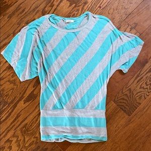 Teenbell Lizard Thicket Top